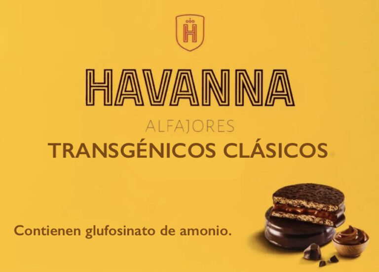 alfajores havanna sobre fondo argentino