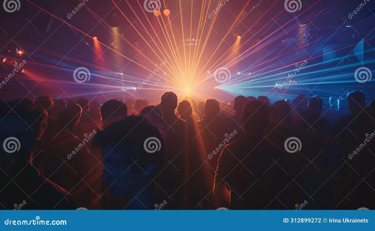 bailarines disfrutando en una fiesta vibrante