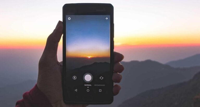 camara de telefono enfocando un paisaje