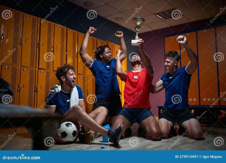 celebracion de un equipo de futbol victorioso