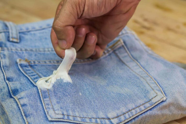 chicle eliminado de una prenda de ropa