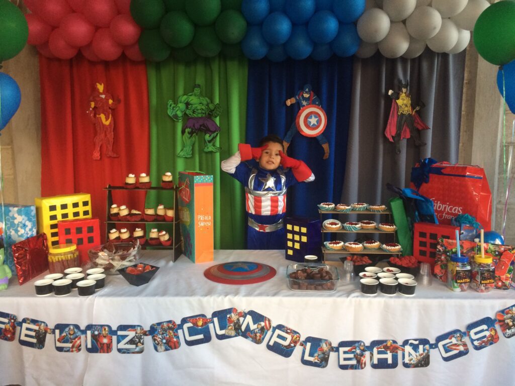 Cómo decorar una fiesta de cumpleaños temática del Hombre Araña 6 Cómo decorar una fiesta de cumpleaños temática del Hombre Araña