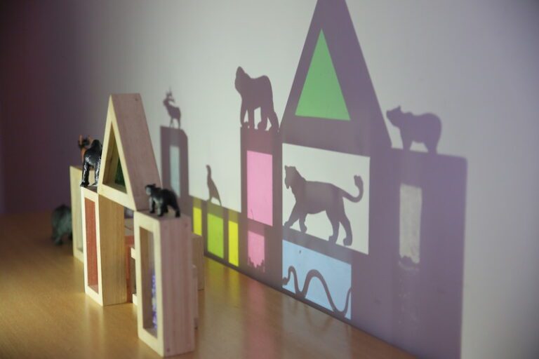 Ten cuidado con lo que deseas Descubre su significado y consecuencias 25 deseos representados como luces y sombras