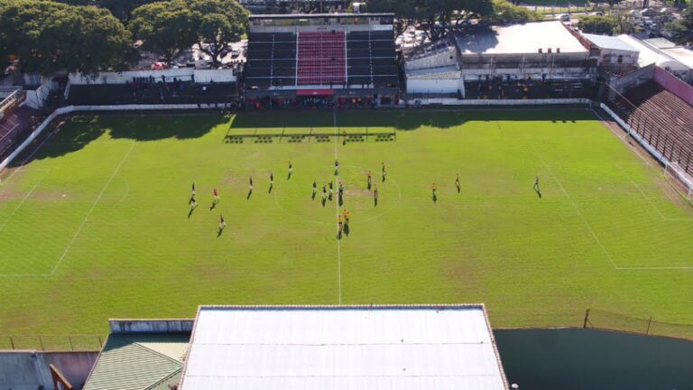 estadio del club deportivo riestra vacio
