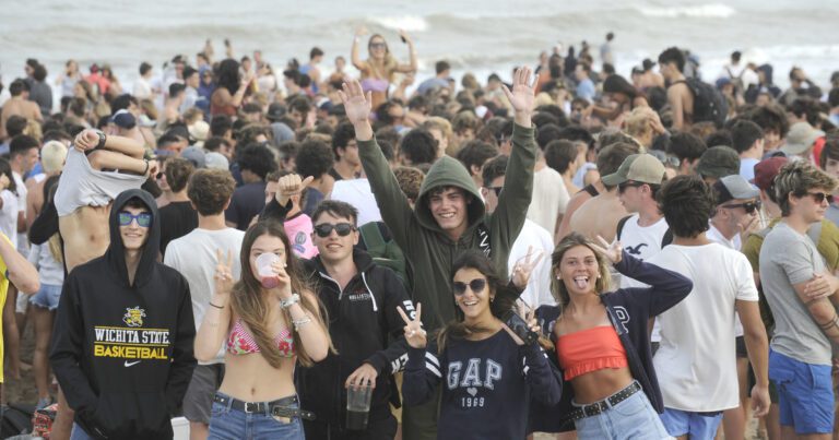 fiesta en la playa en argentina