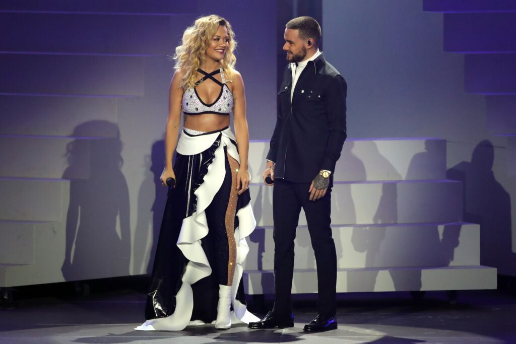 Liam Payne presenta su nuevo tema "For You" con Rita Ora 7 Liam Payne presenta su nuevo tema “For You” con Rita Ora