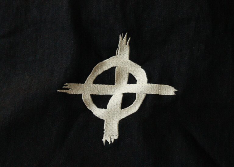 mascara del asesino del zodiaco en sombras