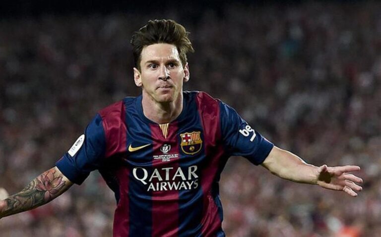 messi celebrando un gol con el barcelona