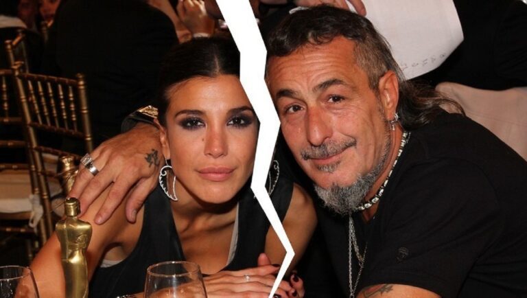 mono y andrea rincon juntos sonrientes