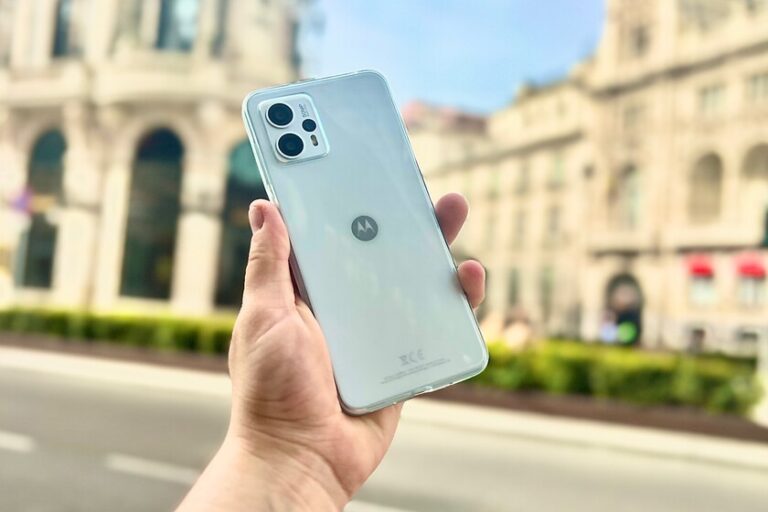 motorola moto g pro en fondo minimalista