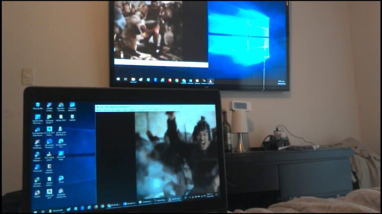 pantalla de computadora con video en reproduccion