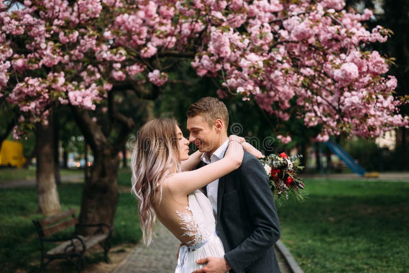 Dónde encontrar los mejores lugares románticos para un beso travieso en Tokio 7 Dónde encontrar los mejores lugares románticos para un beso travieso en Tokio