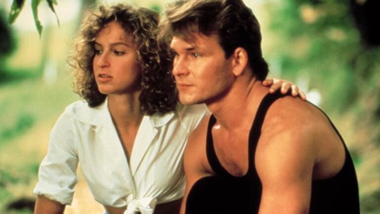 patrick swayze en una escena iconica de baile