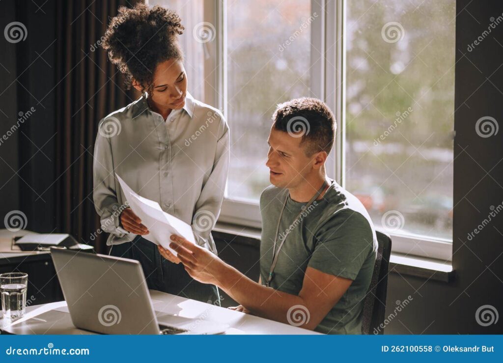 Cómo puedo solicitar la devolución del IVA con mi DNI en Argentina 1 persona presentando documentos en una oficina