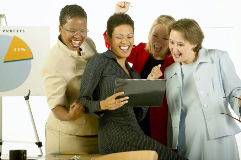 personas compartiendo suenos y objetivos