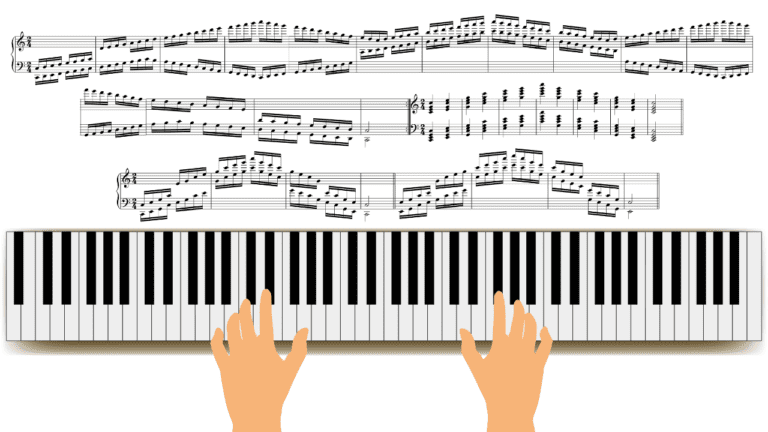 piano con manos tocando escala musical