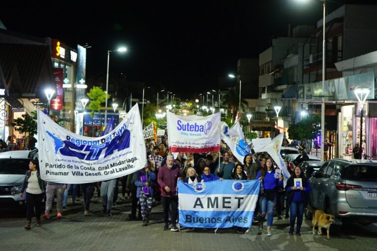protesta pacifica en villa gesell