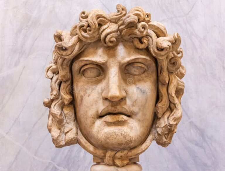 retrato clasico de un heroe enmascarado