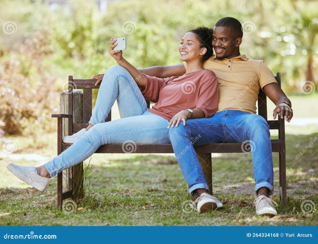 Julián Álvarez y Luciana Salazar: Qué relación los une