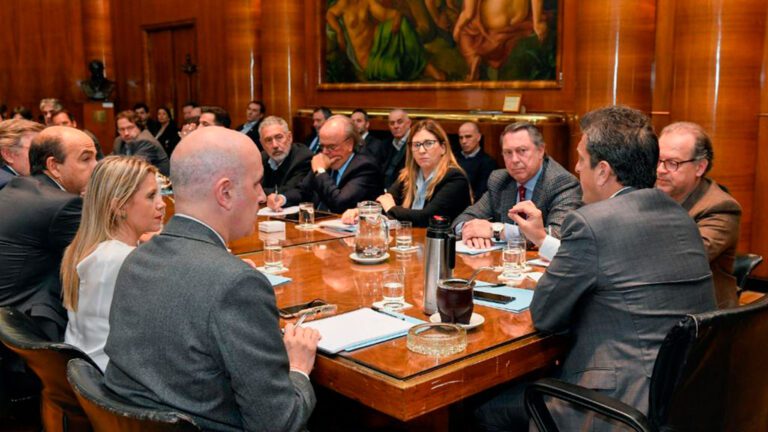 Qué relación existe entre Martínez de Hoz y Milei en la economía argentina 10 reunion de economistas en argentina