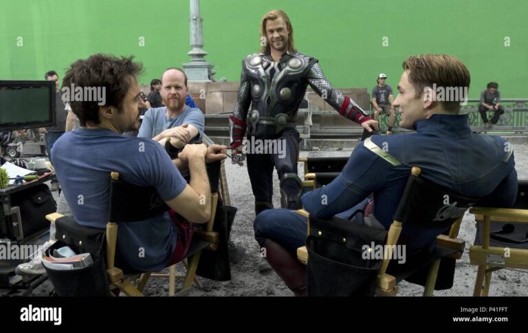robert downey jr en un set de pelicula