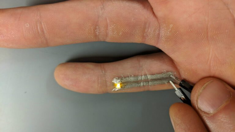 tatuajes electronicos en la piel humana