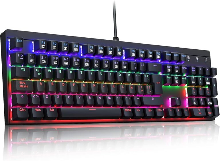 teclado mecanico con luces rgb encendido