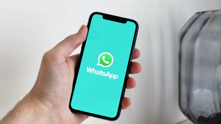 Cómo puedo enviar un WhatsApp a un número que no tengo guardado 26 telefono movil enviando mensaje whatsapp