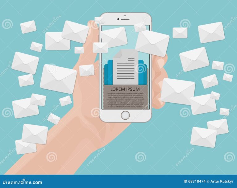 telefono movil junto a un sobre de correo